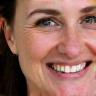 Silvia Lötscher lachend